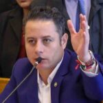 Lara vive en TikTok, 28 videos en 8 días; presume de la caridad, habla de su ropa y ataca al gobierno