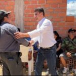 Johnny Torres, candidato a alcalde compartió  junto a vecinos del barrio Virgen de Copacabana